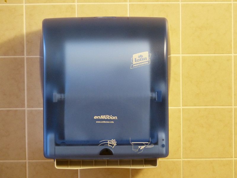 hand-dryers-100786-1920.jpg hand-dryers-100786-1920.jpg